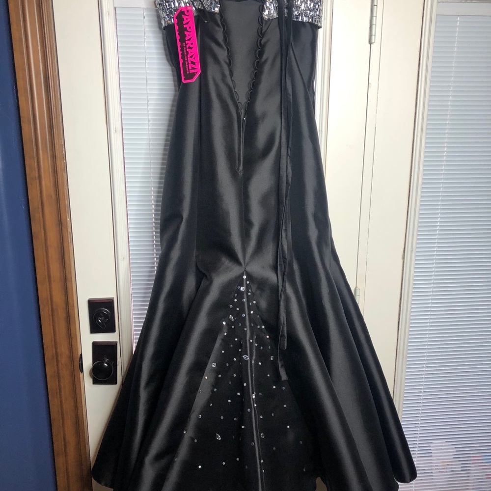 PAPARAZZI Black Prom Dress